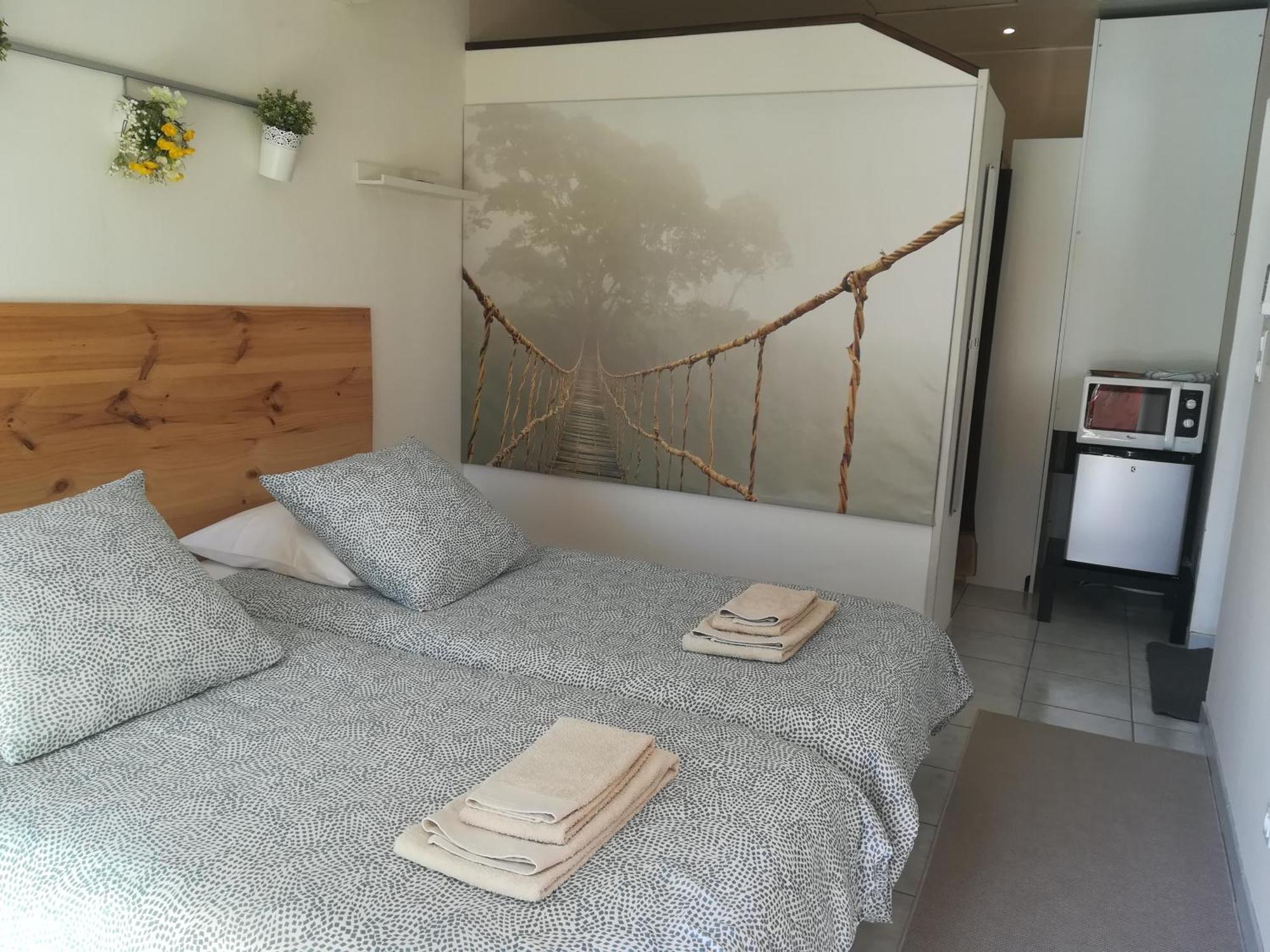 Bed and Breakfast Le Ti'Roussat Сент-Андре-де-Кюбзак Экстерьер фото